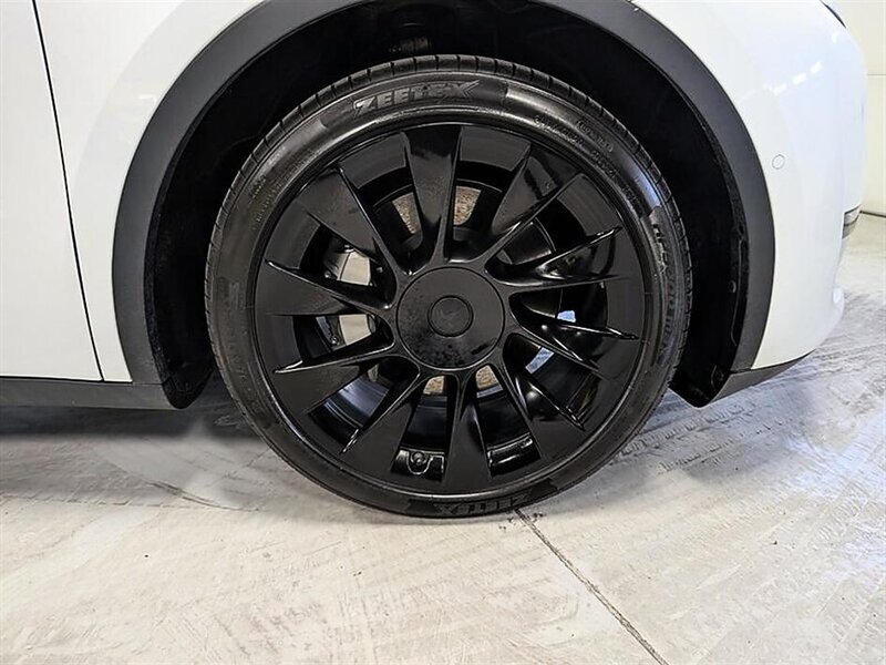 2021 Tesla Model Y Long Range FSD Capable - Photo 12 - Bountiful, UT 84010