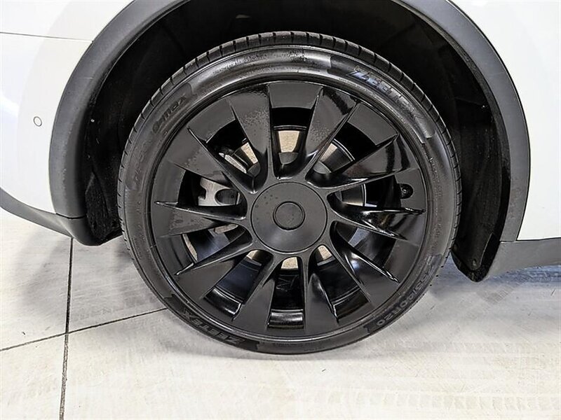 2021 Tesla Model Y Long Range FSD Capable - Photo 13 - Bountiful, UT 84010