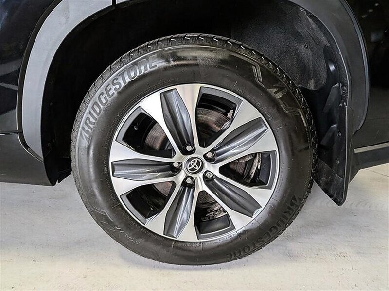 2025 Toyota Highlander Hybrid XLE - Photo 14 - Bountiful, UT 84010