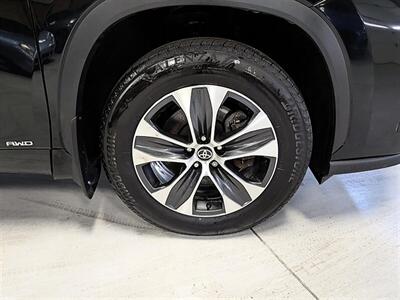 2025 Toyota Highlander Hybrid XLE   - Photo 12 - Bountiful, UT 84010