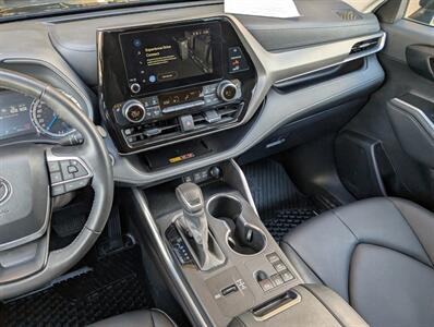 2025 Toyota Highlander Hybrid XLE   - Photo 24 - Bountiful, UT 84010