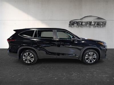 2025 Toyota Highlander Hybrid XLE   - Photo 11 - Bountiful, UT 84010