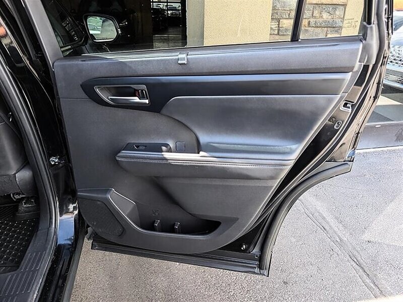 2025 Toyota Highlander Hybrid XLE - Photo 30 - Bountiful, UT 84010
