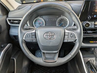 2025 Toyota Highlander Hybrid XLE   - Photo 19 - Bountiful, UT 84010