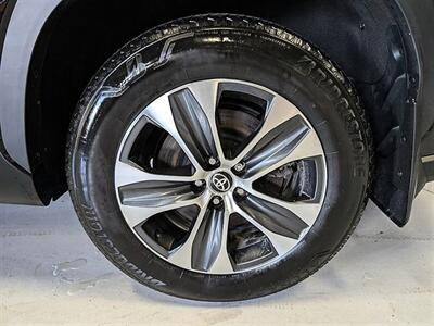 2025 Toyota Highlander Hybrid XLE   - Photo 14 - Bountiful, UT 84010