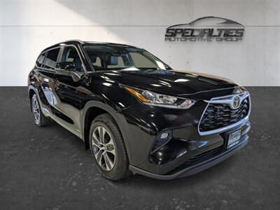2025 Toyota Highlander Hybrid XLE SUV