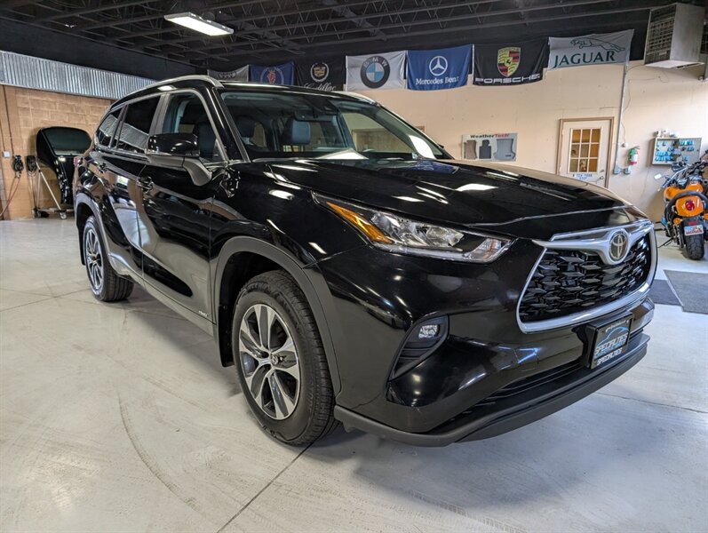 2025 Toyota Highlander Hybrid XLE   - Photo 1 - Bountiful, UT 84010