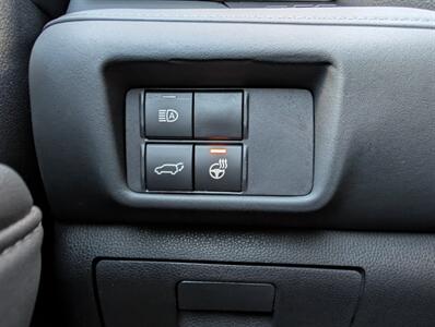 2025 Toyota Highlander Hybrid XLE   - Photo 23 - Bountiful, UT 84010