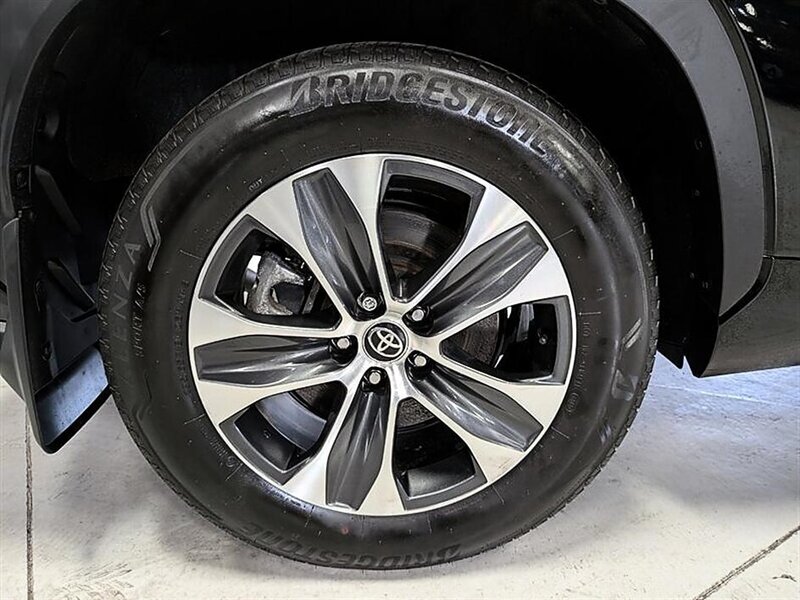 2025 Toyota Highlander Hybrid XLE - Photo 13 - Bountiful, UT 84010