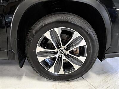 2025 Toyota Highlander Hybrid XLE - Photo 12 - Bountiful, UT 84010