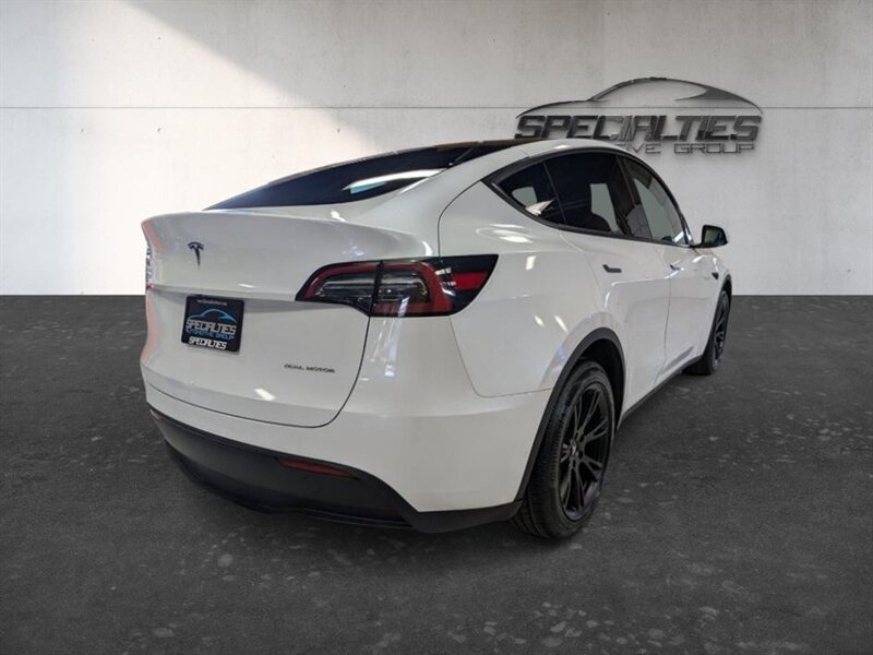 2023 Tesla Model Y Long Range - Photo 10 - Bountiful, UT 84010