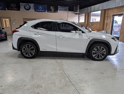 2021 Lexus UX 250h F SPORT   - Photo 11 - Bountiful, UT 84010