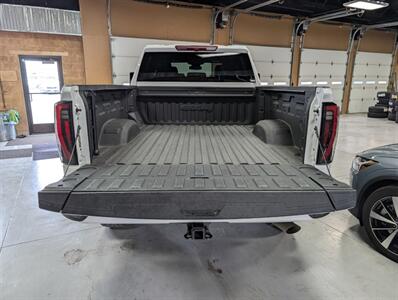 2024 GMC Sierra 3500 AT4   - Photo 10 - Bountiful, UT 84010