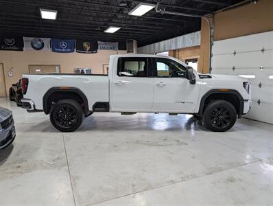 2024 GMC Sierra 3500 AT4   - Photo 12 - Bountiful, UT 84010