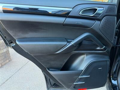 2018 Porsche Cayenne Platinum Edition   - Photo 50 - St. George, UT 84770-2625