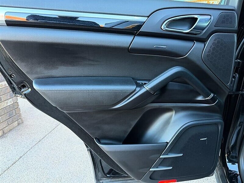 2018 Porsche Cayenne Platinum Edition - Photo 50 - Bountiful, UT 84010