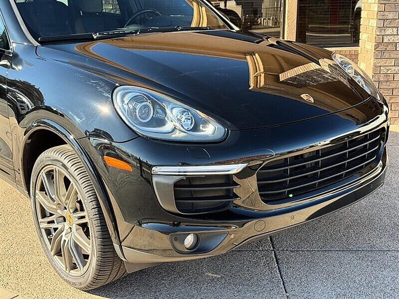 2018 Porsche Cayenne Platinum Edition - Photo 10 - Bountiful, UT 84010