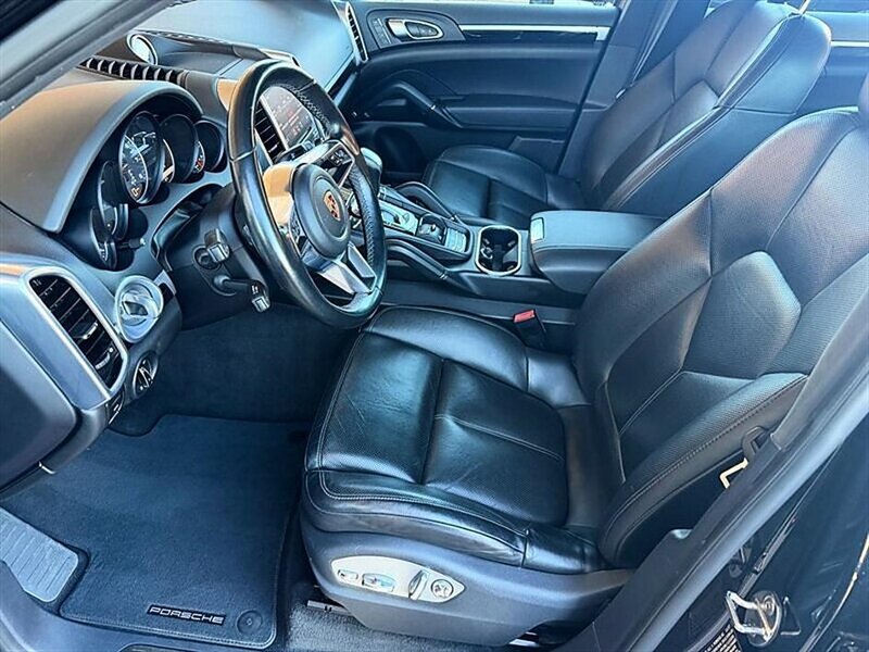 2018 Porsche Cayenne Platinum Edition - Photo 9 - Bountiful, UT 84010