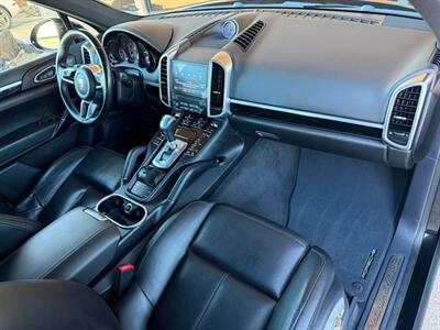 2018 Porsche Cayenne Platinum Edition   - Photo 7 - St. George, UT 84770-2625