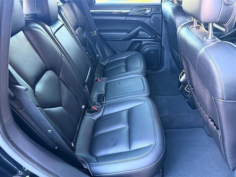 2018 Porsche Cayenne Platinum Edition - Photo 15 - Bountiful, UT 84010