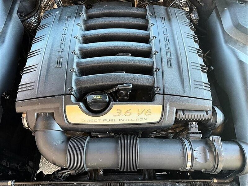 2018 Porsche Cayenne Platinum Edition - Photo 4 - Bountiful, UT 84010