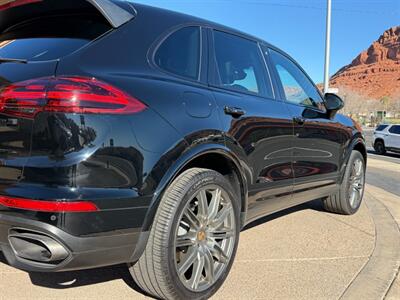 2018 Porsche Cayenne Platinum Edition   - Photo 24 - St. George, UT 84770-2625