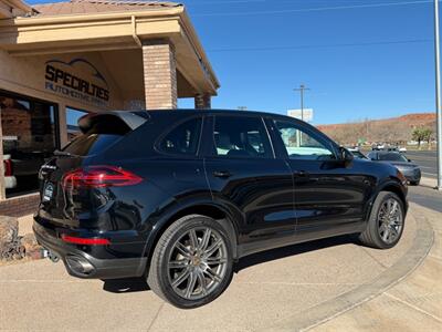 2018 Porsche Cayenne Platinum Edition   - Photo 32 - St. George, UT 84770-2625