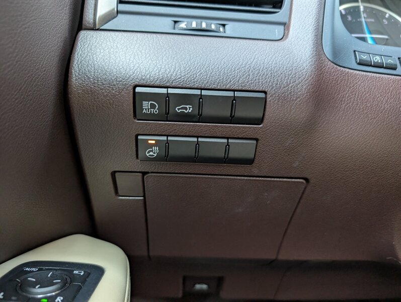 2019 Lexus RX 350L 7-Seater - Photo 22 - Bountiful, UT 84010