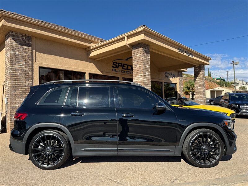 2023 Mercedes Benz GLB AMG 35 photo 3