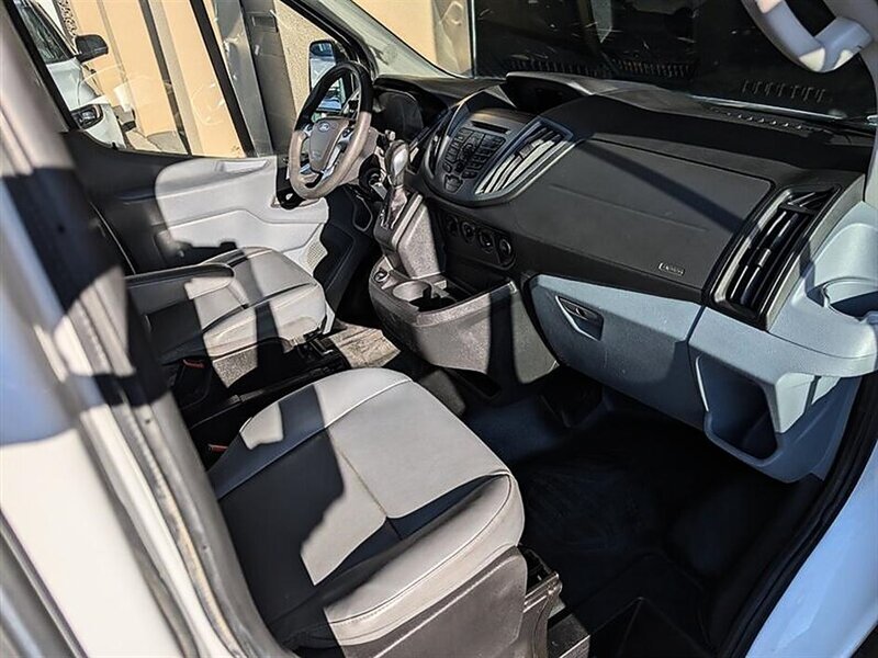 2018 Ford Transit 350 XL - Photo 4 - Bountiful, UT 84010