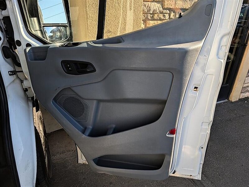 2018 Ford Transit 350 XL - Photo 23 - Bountiful, UT 84010