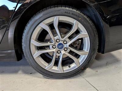 2019 Ford Fusion Hybrid Titanium   - Photo 14 - Bountiful, UT 84010