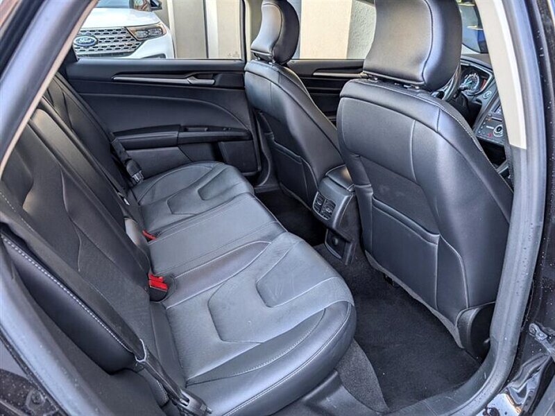 2019 Ford Fusion Hybrid Titanium   - Photo 26 - Bountiful, UT 84010