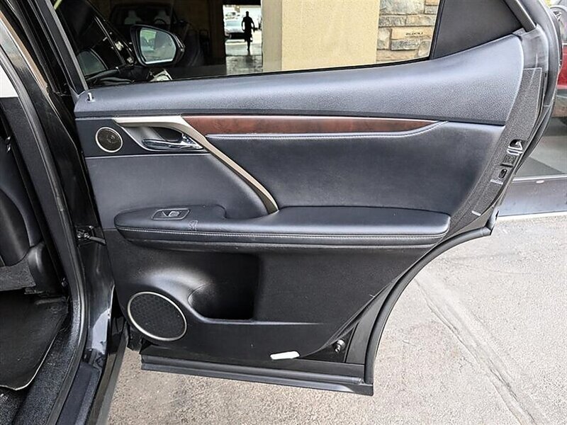 2021 Lexus RX450h AWD - Photo 30 - Bountiful, UT 84010