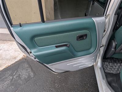 2000 Daihatsu Naked 2000   - Photo 25 - Bountiful, UT 84010