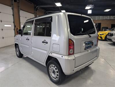 2000 Daihatsu Naked 2000   - Photo 8 - Bountiful, UT 84010