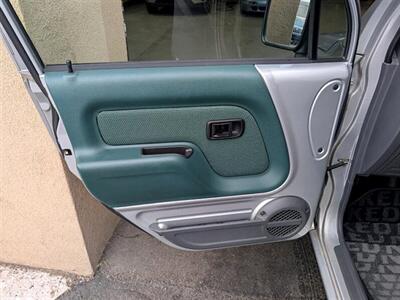 2000 Daihatsu Naked 2000   - Photo 27 - Bountiful, UT 84010