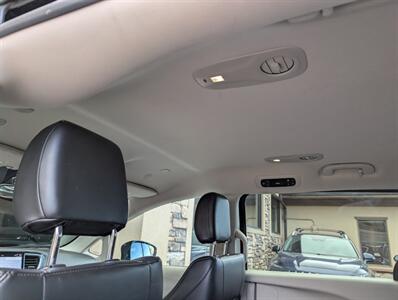 2024 Chrysler Pacifica Plug-In Hybrid Select - Photo 27 - Bountiful, UT 84010