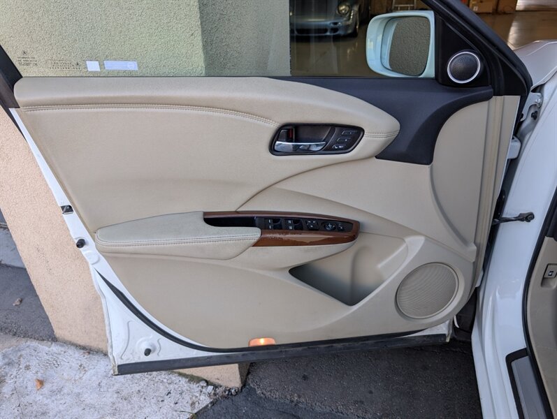 2014 Acura RDX W/Technology Package - Photo 18 - Bountiful, UT 84010