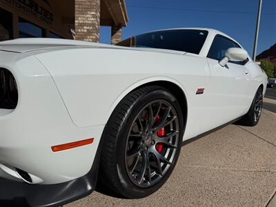 2016 Dodge Challenger SRT 392   - Photo 22 - St. George, UT 84770-2625