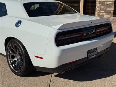 2016 Dodge Challenger SRT 392   - Photo 14 - St. George, UT 84770-2625