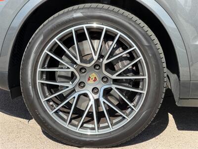 2023 Porsche Cayenne Coupe Platinum Edition   - Photo 34 - St. George, UT 84770-2625