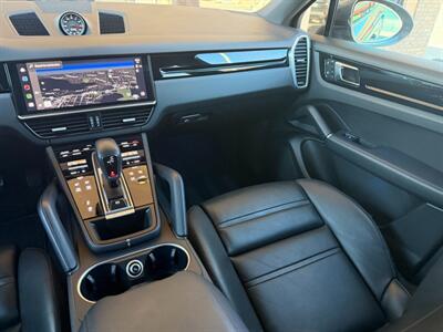 2023 Porsche Cayenne Coupe Platinum Edition   - Photo 18 - St. George, UT 84770-2625