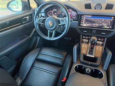 2023 Porsche Cayenne Coupe Platinum Edition   - Photo 17 - St. George, UT 84770-2625