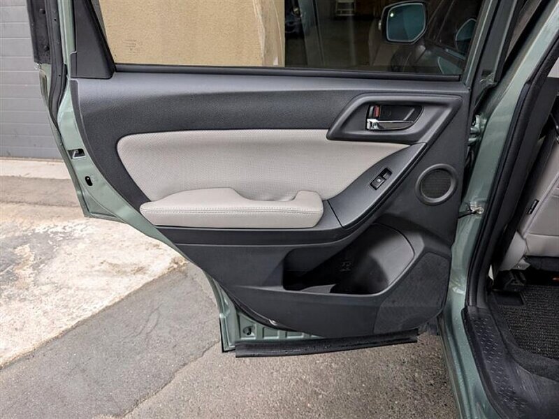 2014 Subaru Forester 2.5i Touring   - Photo 23 - Bountiful, UT 84010