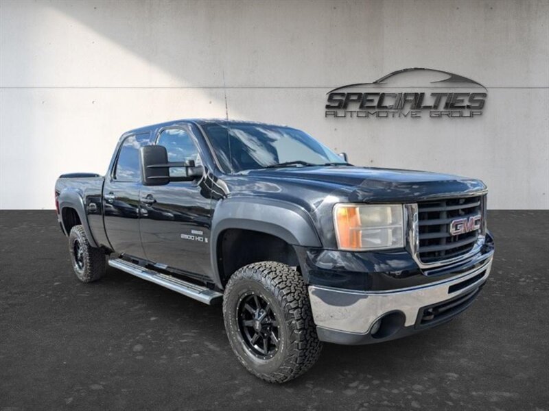 2008 GMC Sierra 4WD Crew Cab 8ft SLT's photo