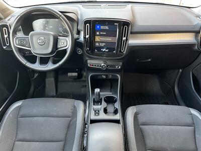 2020 Volvo XC40 T4 Momentum - Photo 5 - St. George, UT 84770-2625