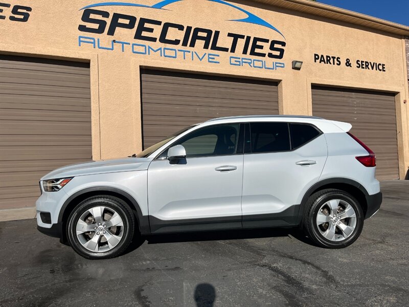 2020 Volvo XC40 T4 Momentum - Photo 3 - St. George, UT 84770-2625