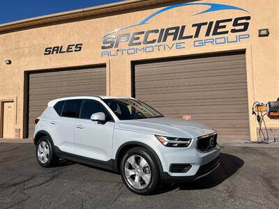 2020 Volvo XC40 T4 Momentum SUV