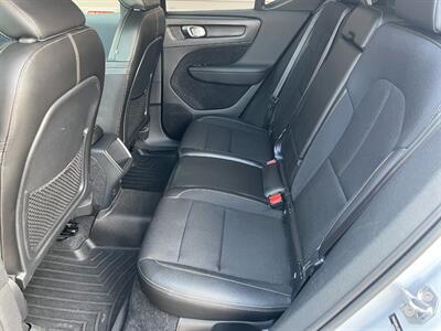 2020 Volvo XC40 T4 Momentum - Photo 11 - St. George, UT 84770-2625